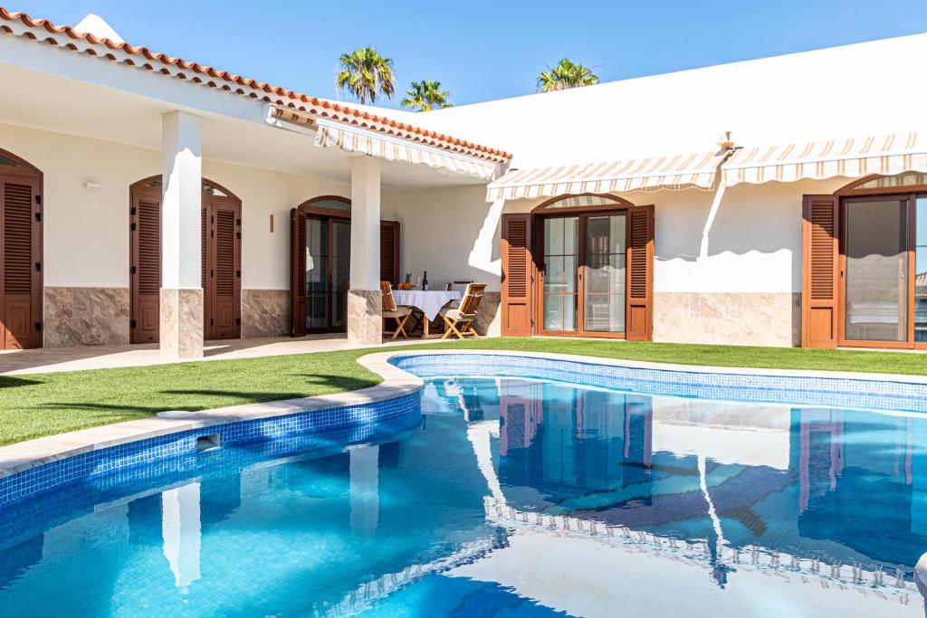 Blue Dream Villa With Private Pool, Callao Salvaje – opdaterede priser for  2022