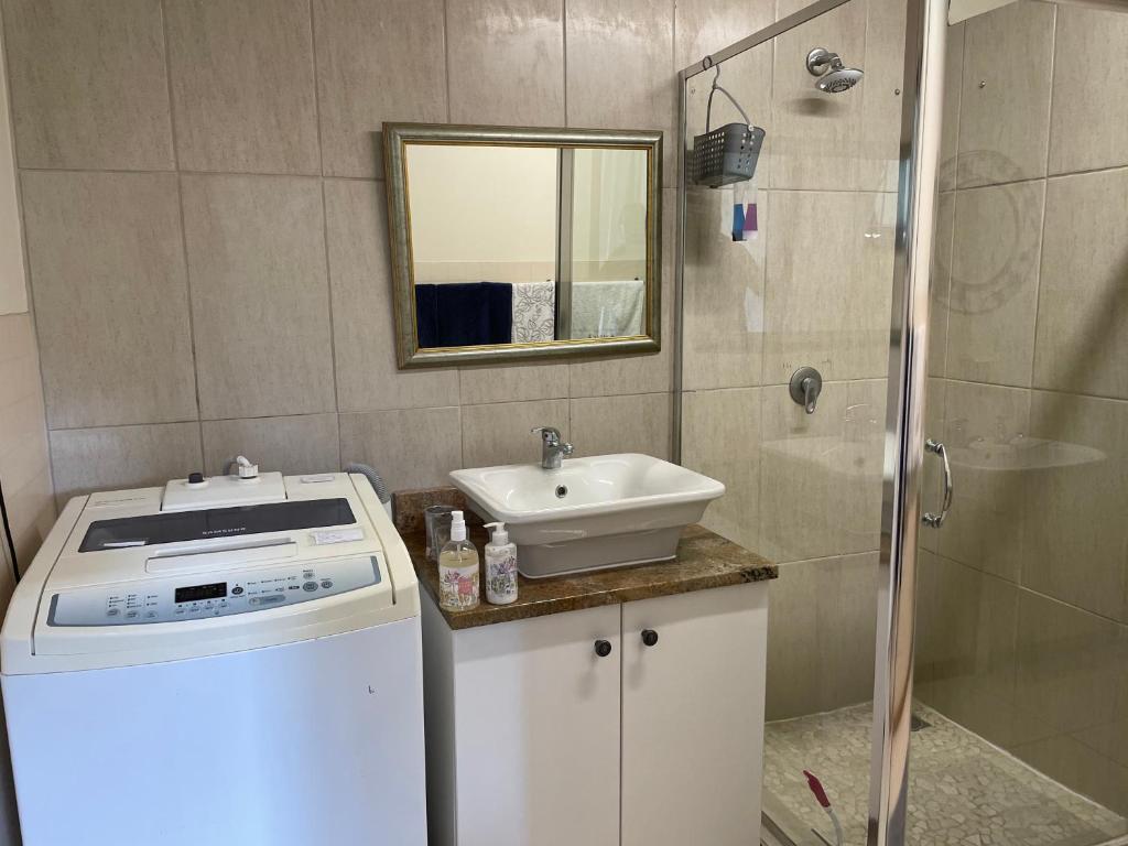 Apartment Downstairs Sedgefield - Image 19