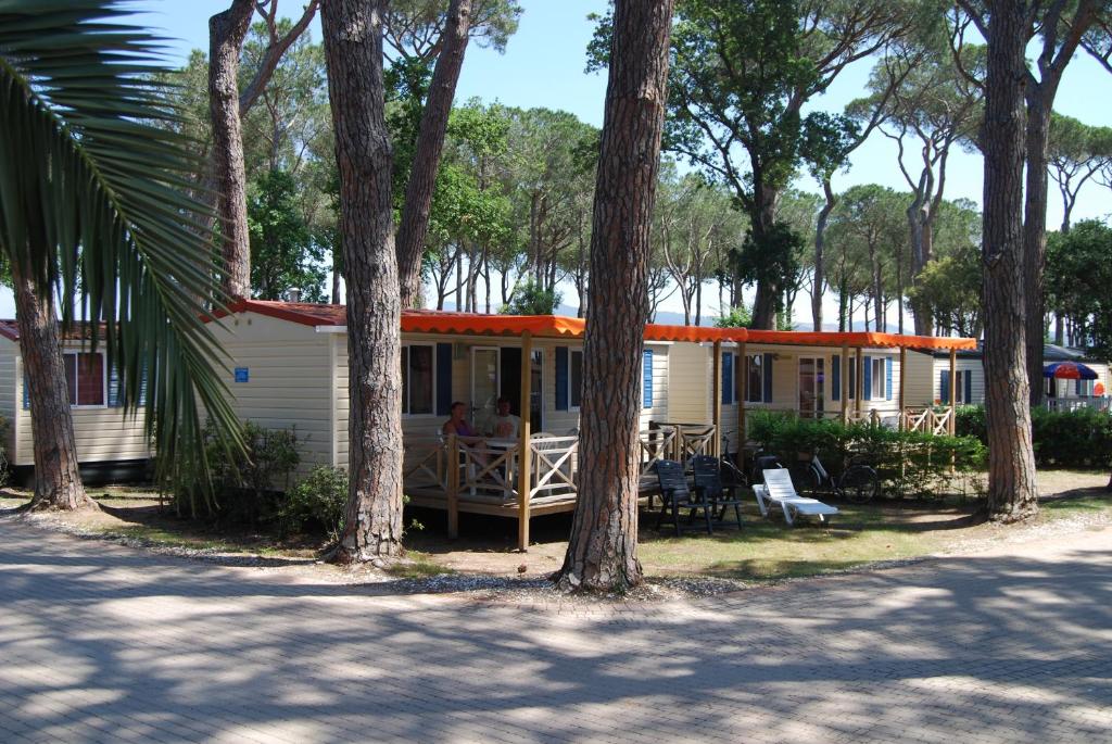 A garden outside Casa Mobile - Cisano San Vito ****