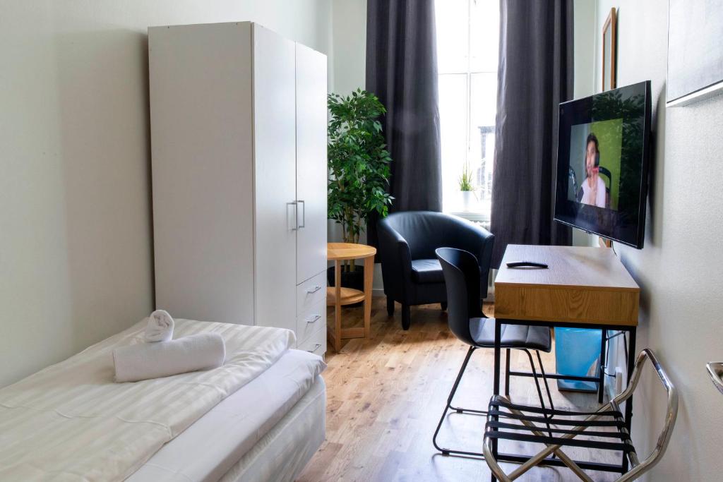 City HotelApartment - Habitación Individual Con Baño Externo Privado