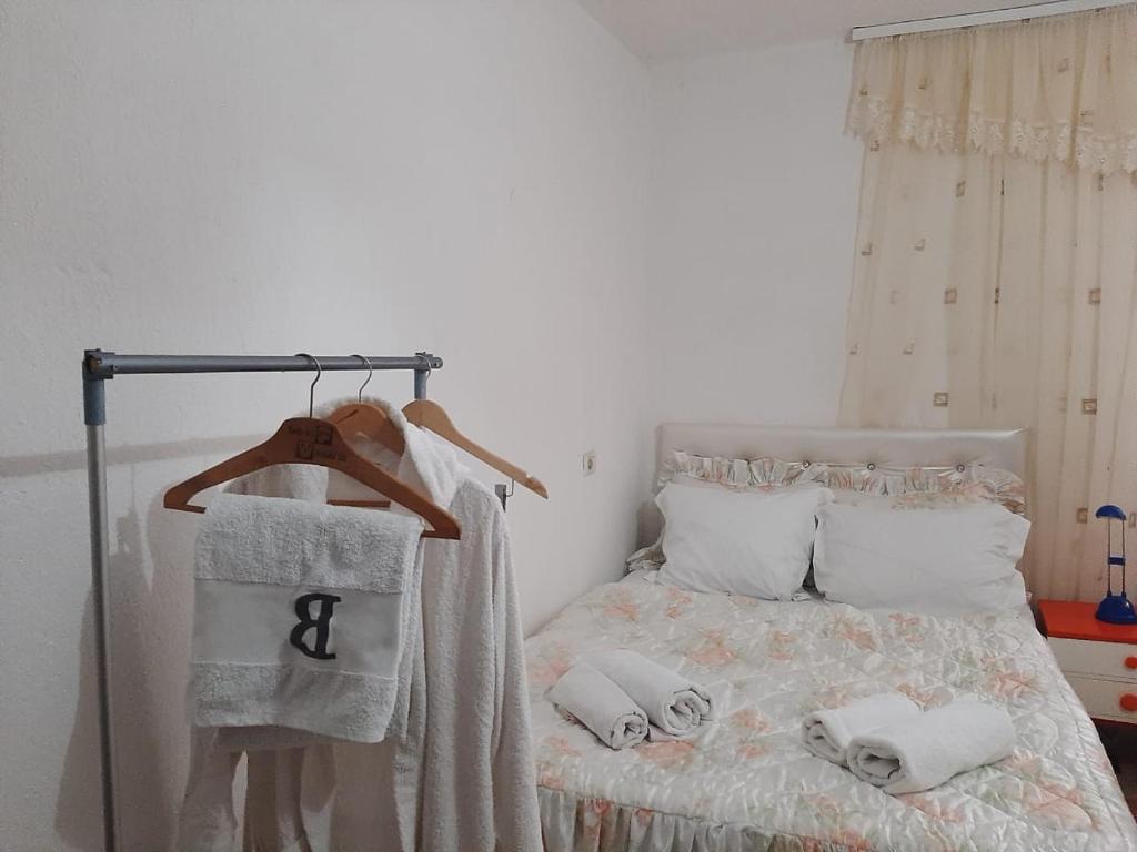 Postel nebo postele na pokoji v ubytování Vrenjo GuestHouse