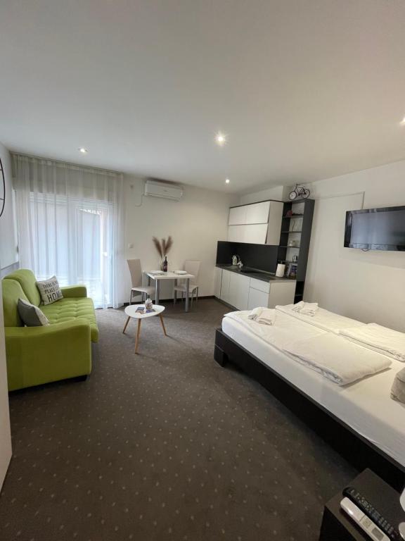 Apartments & Rooms Villa Zaad - Hizvo