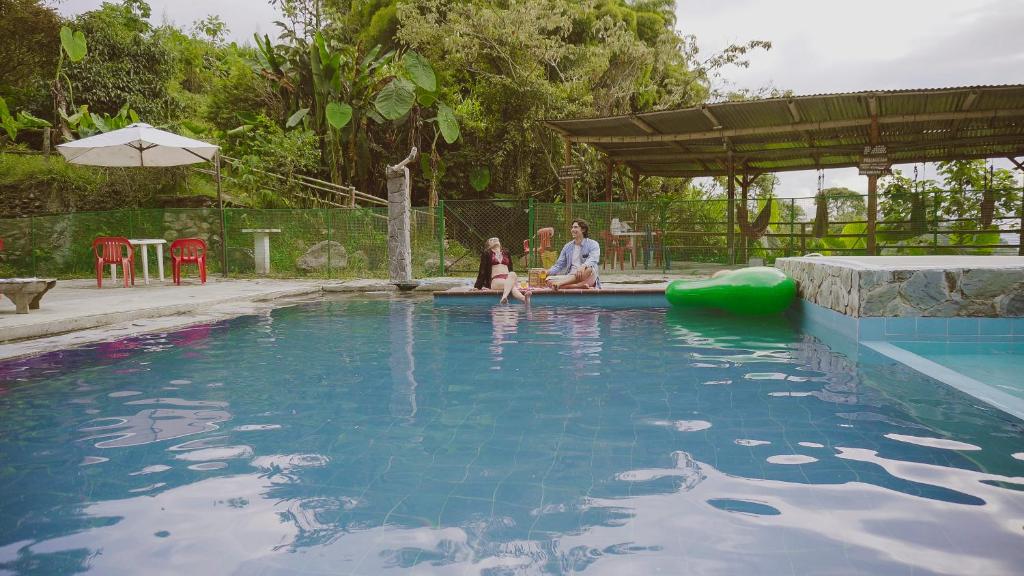 Het zwembad bij of vlak bij Eco Lodge La Juanita