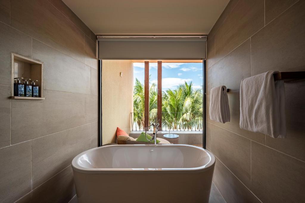 Suite Moonrise