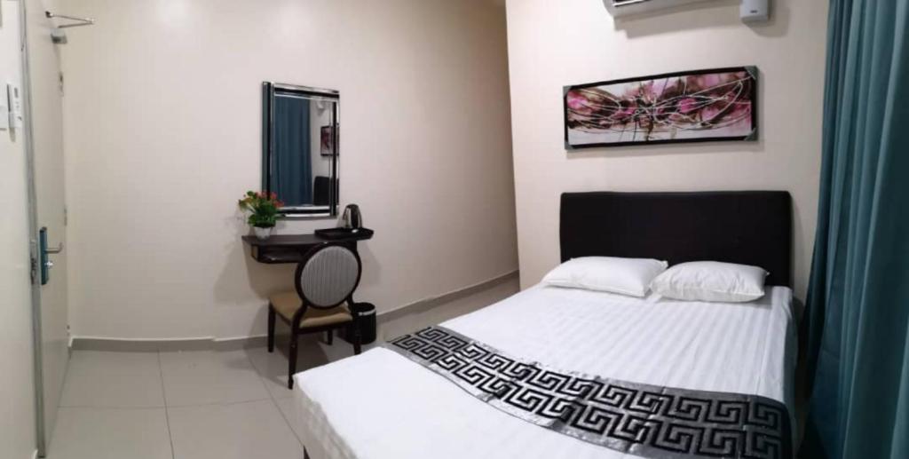 e print taman melawati Robert Peake