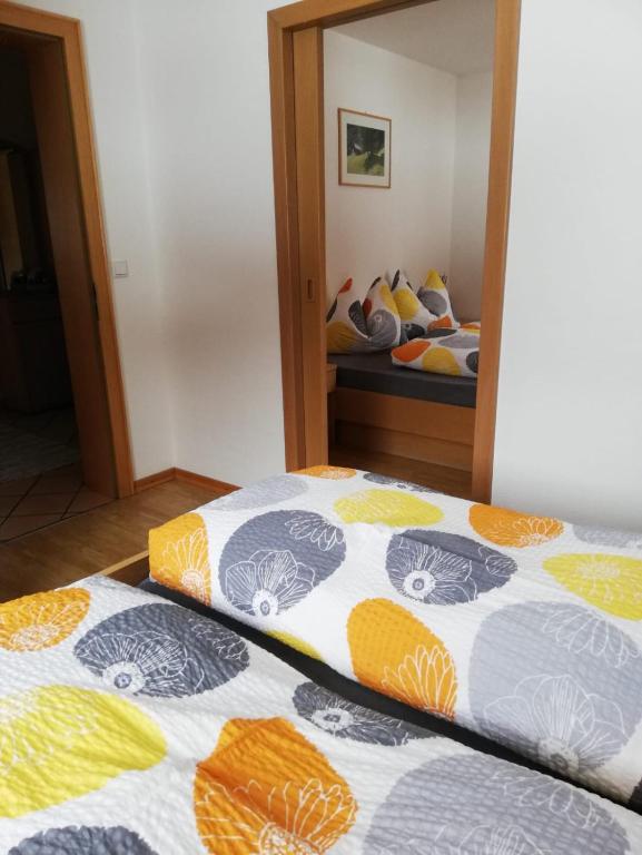 Łóżko lub łóżka w pokoju w obiekcie Wastlhof