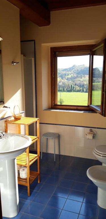 Łazienka w obiekcie Agriturismo Ca' Bertu'