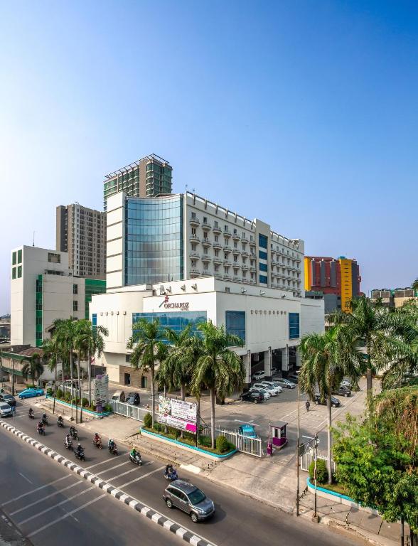 Orchardz Hotel Industri Jakarta