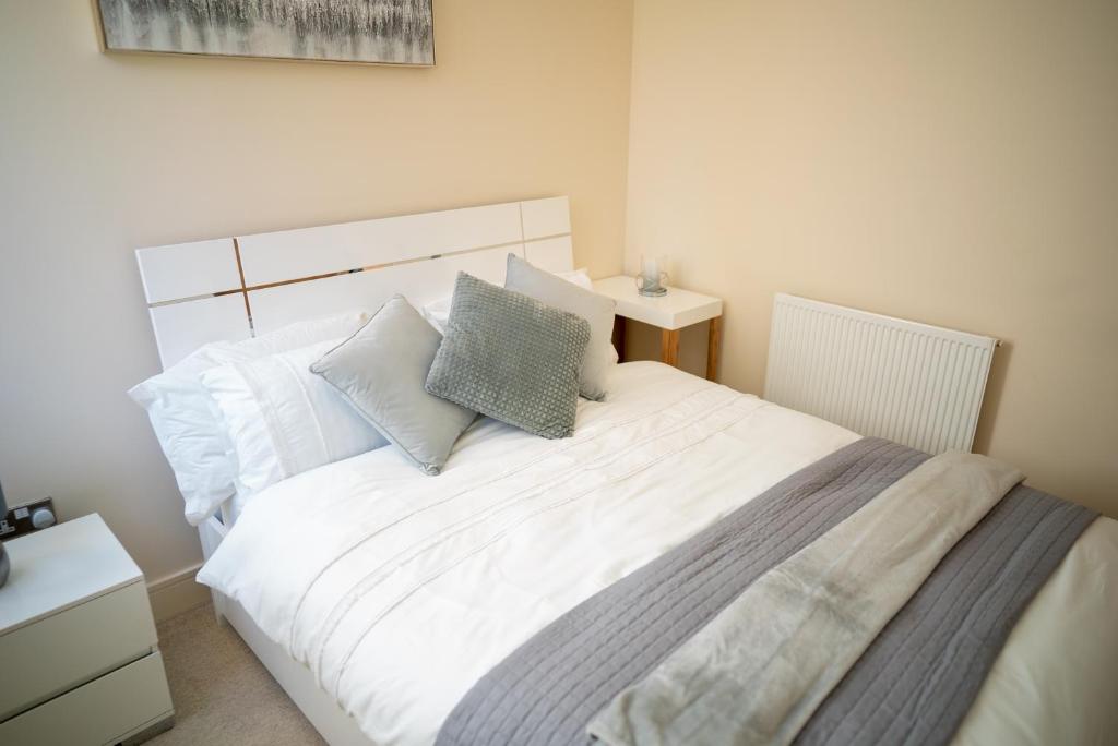 Comfy Spacious Apartment in Canary Wharf