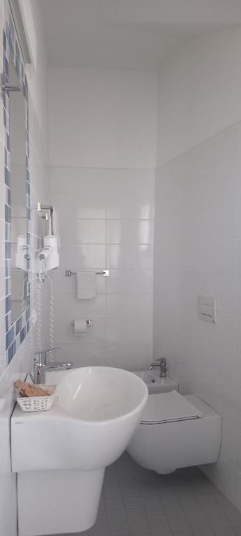 Koupelna v ubytování Albergo Medusa