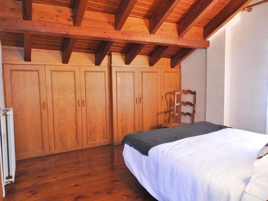 Posteľ alebo postele v izbe v ubytovaní CASA UNIFAMILIAR 8 pax con jardín URTX - CERDANYA