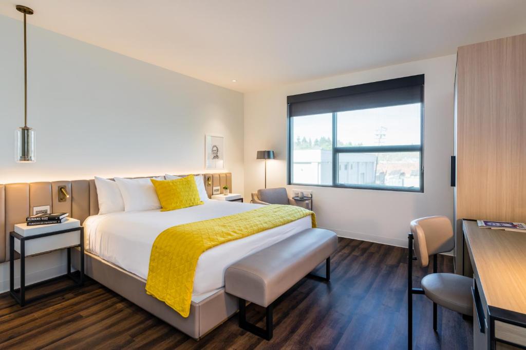 Shashi Hotel Mountain View