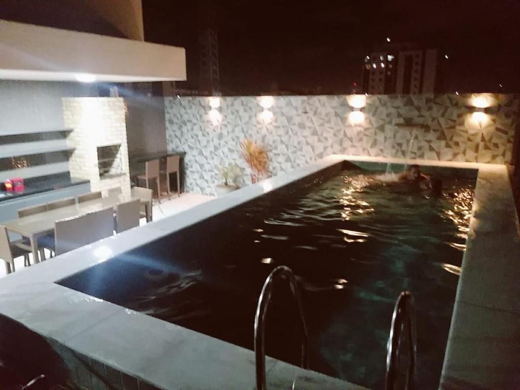  oo DIARIA de 75 a 120 PARA 3 PESSOAS Excelente localização na praia de intermares a 200 da praia e 400 metros do Lovina e 300 metros do Fest Verão PB
