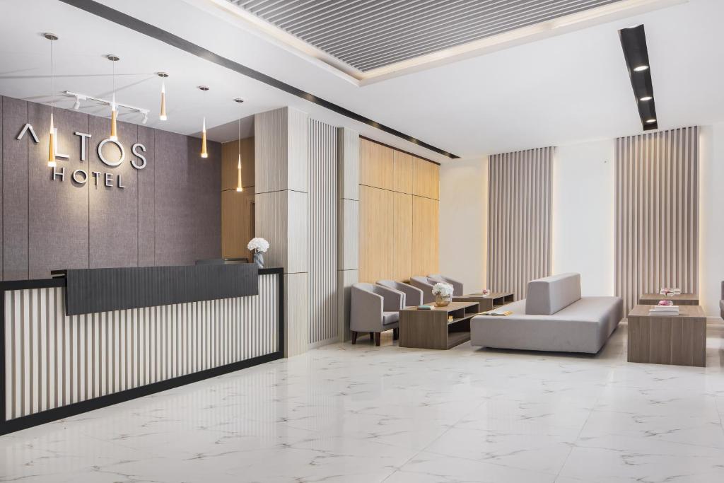 Posezení v ubytování Altos Hotel