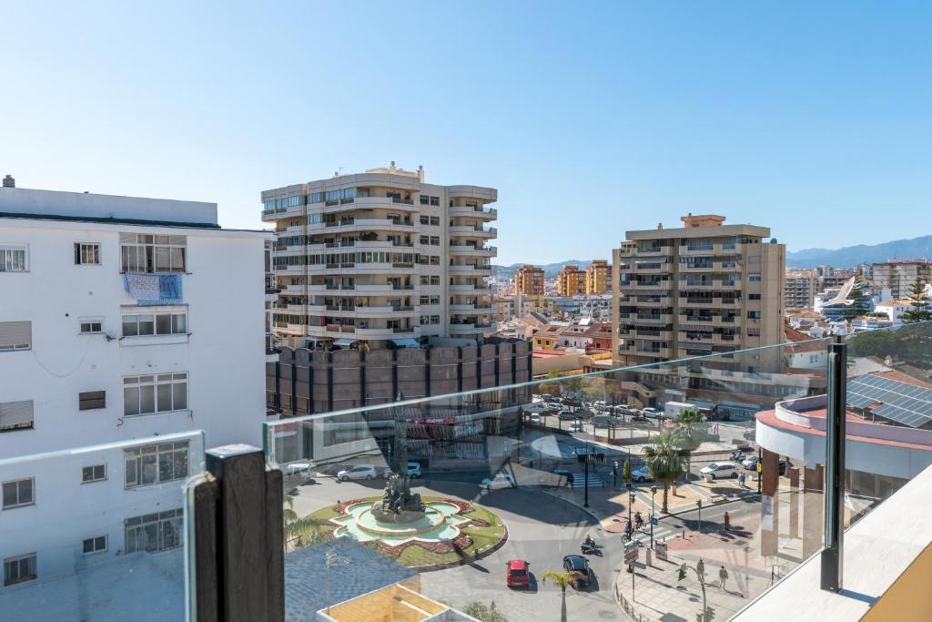 Kép New Modern 3BR with terrace in Fuengirola Centre szállásáról Fuengirolában a galériában
