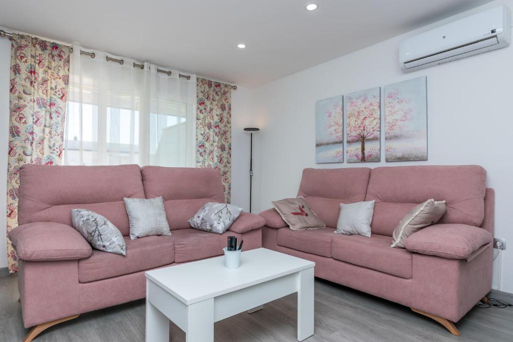 Kép New Modern 3BR with terrace in Fuengirola Centre szállásáról Fuengirolában a galériában