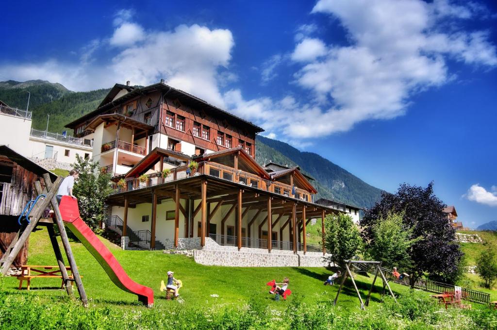 Fotografie z fotogalerie ubytování Albergo Miramonti v destinaci Rabbi