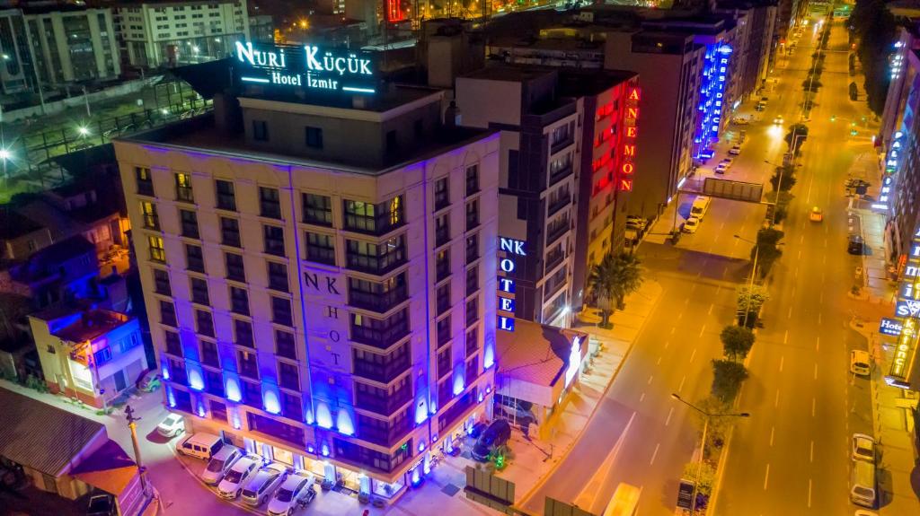 plak foto kadn nur tuğba algül instagram