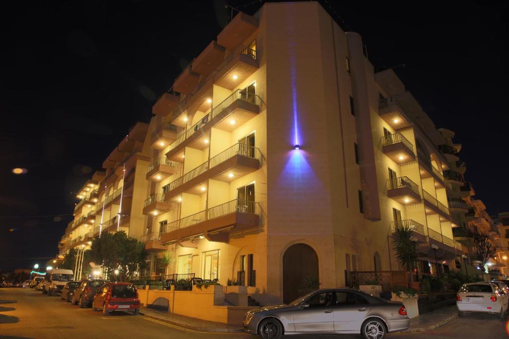 Budova, kde se hotel nachází