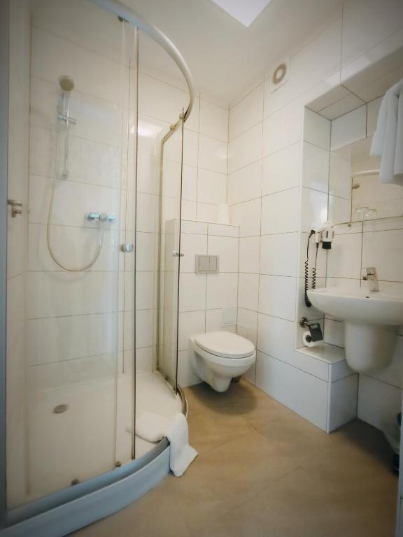 Kúpeľňa v ubytovaní Hotel Cieplice MEDI & SPA