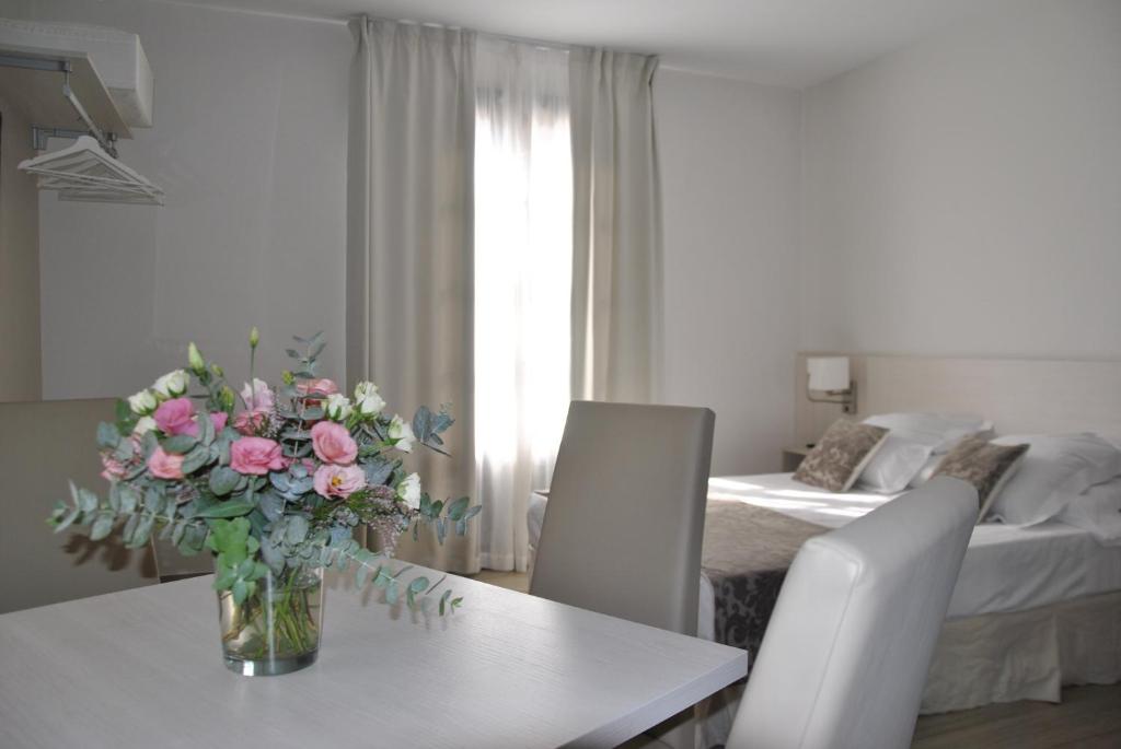 Suites La Posada De Pilar - Resim 36