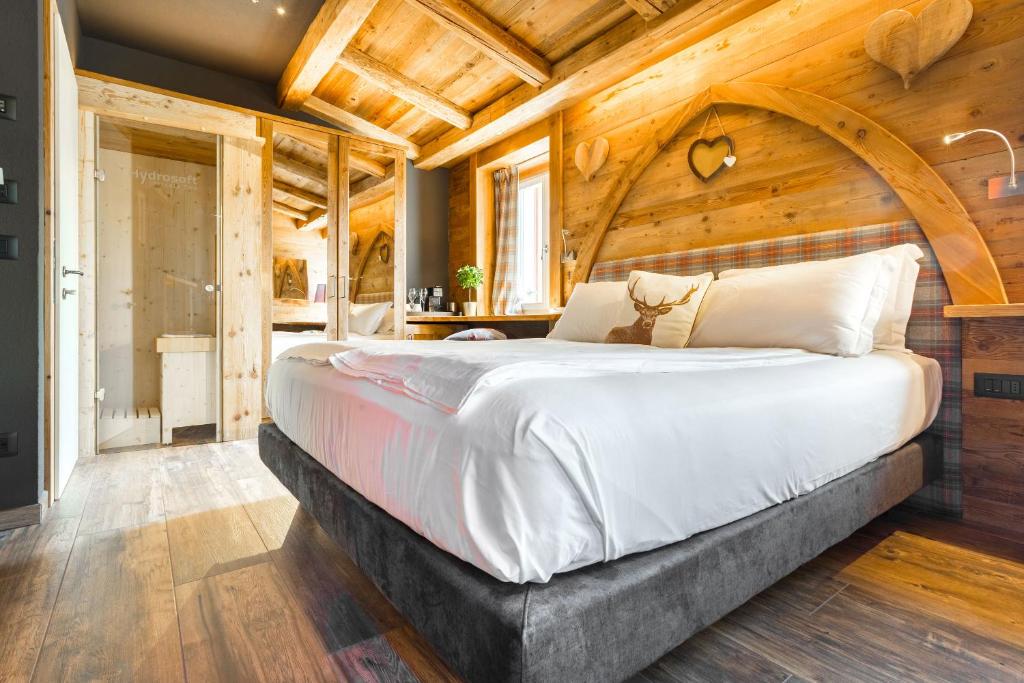 John Luxury Suites - Suite Con Sauna