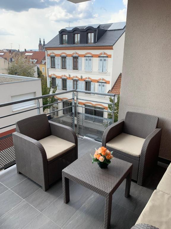 Sion City Mulhouse centre - parking et balcon-wifi 5G gratuit – photo 5