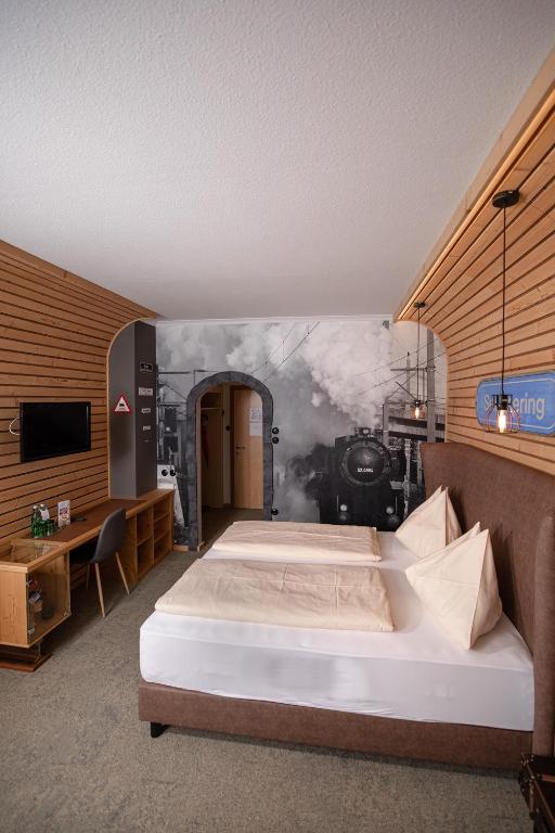 TV a/nebo společenská místnost v ubytování Gasthof Berghof