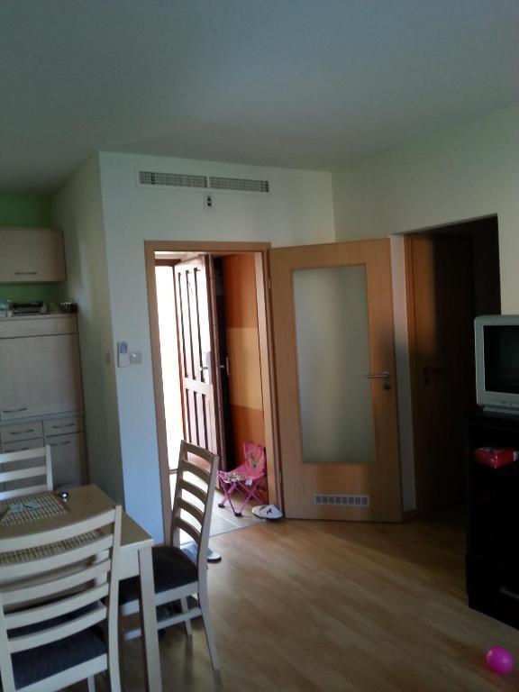 TV a/nebo společenská místnost v ubytování Nia Családi Apartman