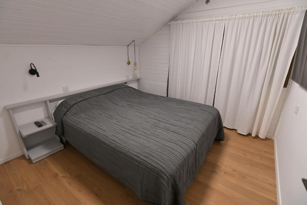 Numa Emek-Countryside Guesthouse in Yokneam Moshava - Two-Bedroom Suite - Attic