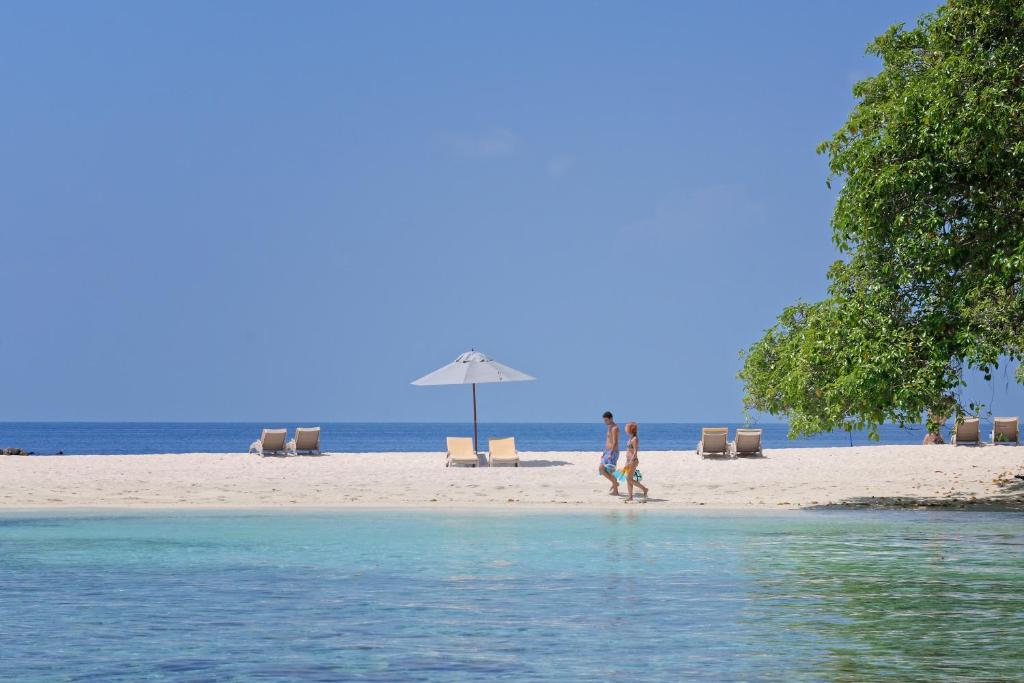 Embudu Village Maldives photo