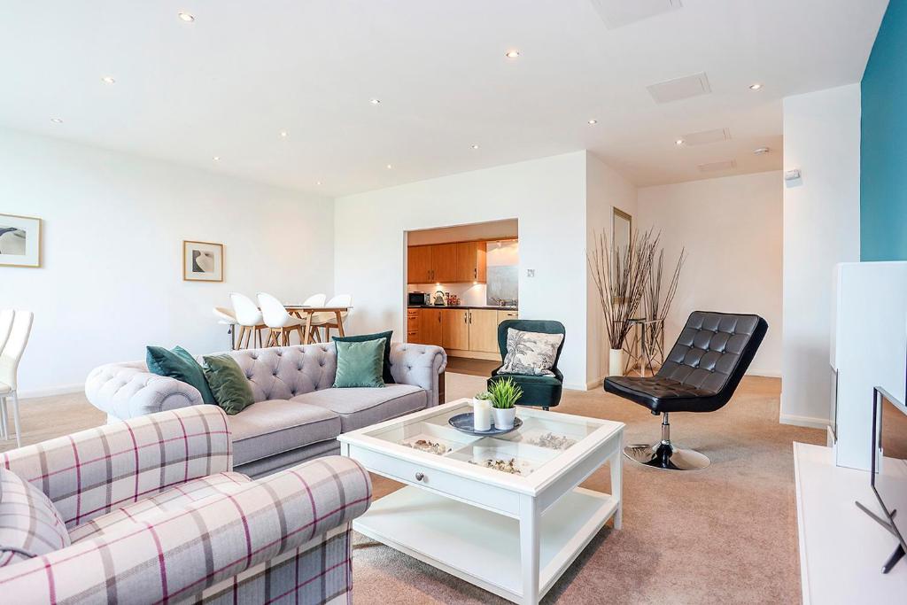 ALTIDO Elegant 3-BR Apartment next to the Centre