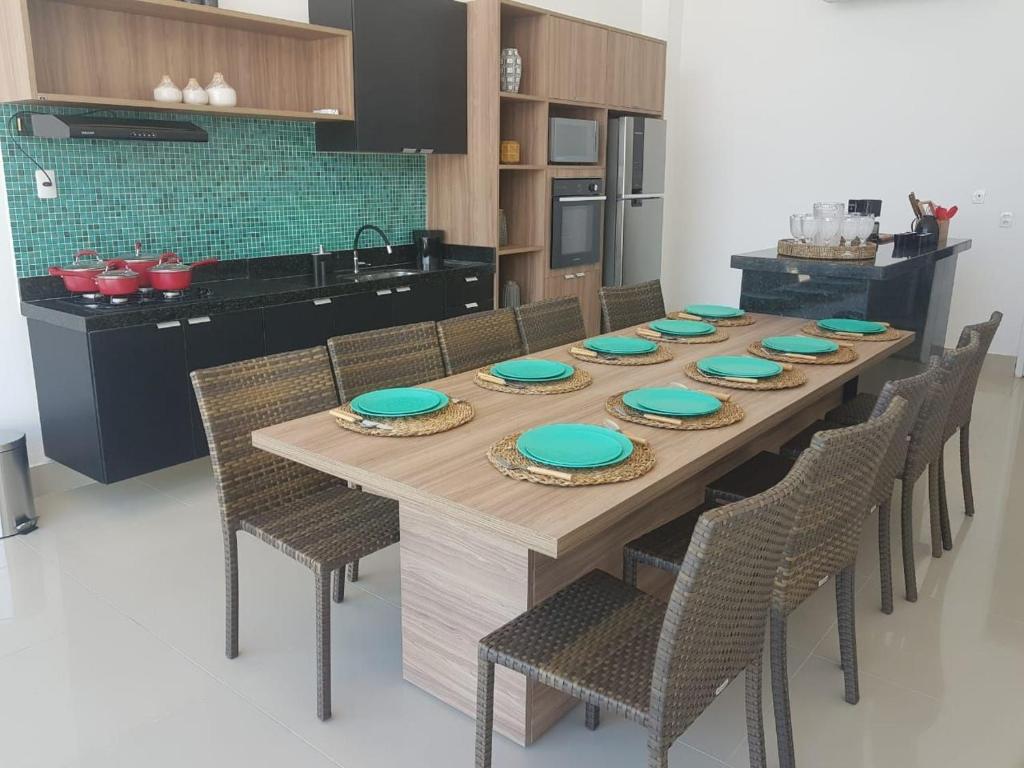  Apartamento decorado e equipado no Muro Alto Clube por Carpediem