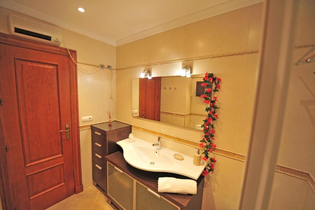 Kúpeľňa v ubytovaní Avenida Paseo 3 Rooms 2 baños