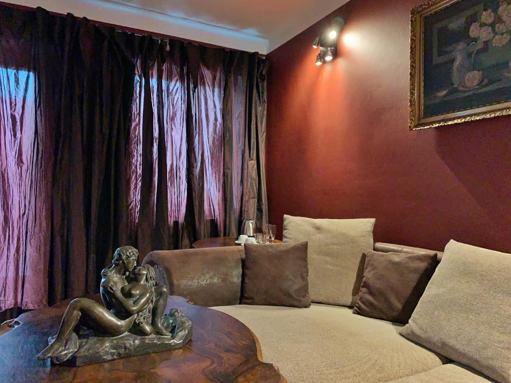 Small Luxury Palace Residence - Resim 29