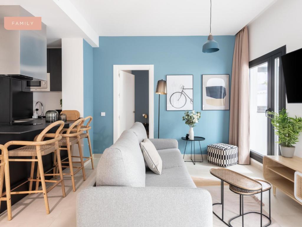 Limehome Sevilla Calle Torcuato Luca de Tena - Digital Access - Resim 12