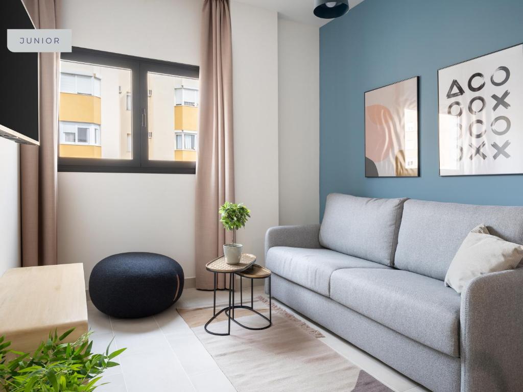 Limehome Sevilla Calle Torcuato Luca de Tena - Digital Access - Resim 37