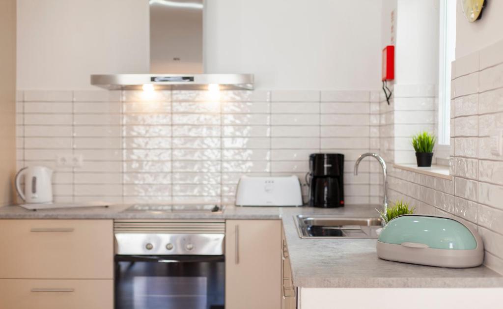 Casa Feliz in Lagos - 16