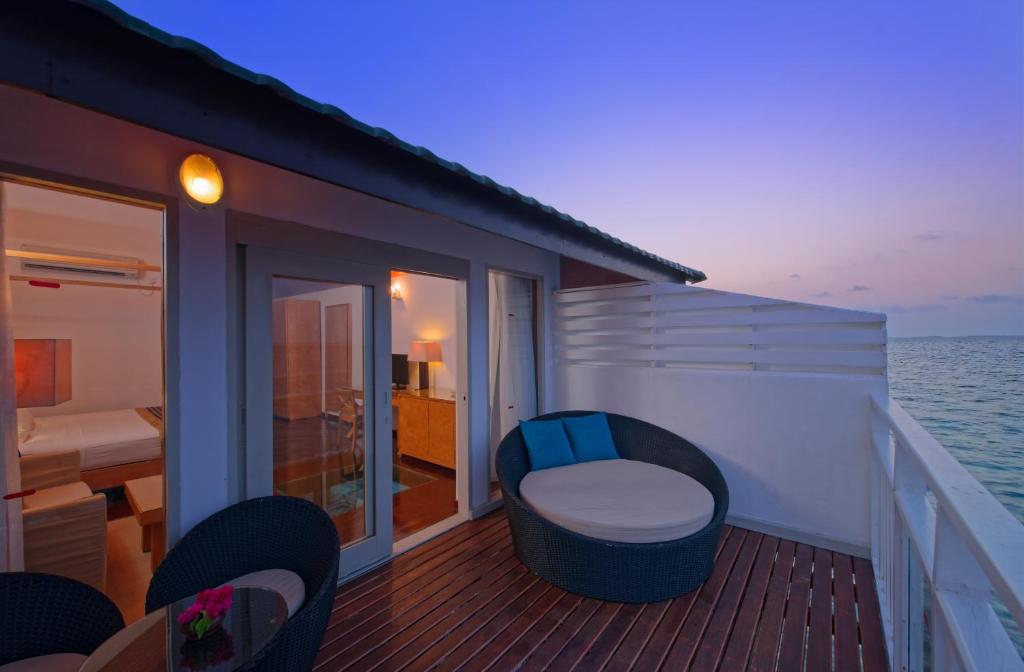 Embudu Village Maldives - 13