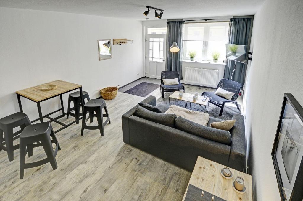 Fewo1846 - Wechselstube - komfortable Unterkunft mit 2 Schlafzimmern und Terrasse
