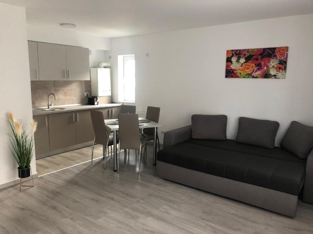 Elena-Maria Apartments - Appartement Met Balkon
