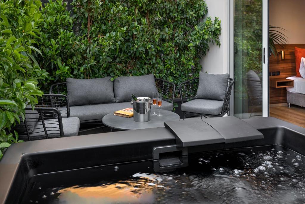 The Newel Acropolis - Resim 23