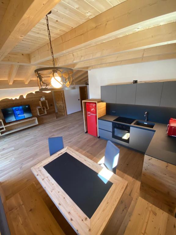 A seating area at Cèsa Prinoth