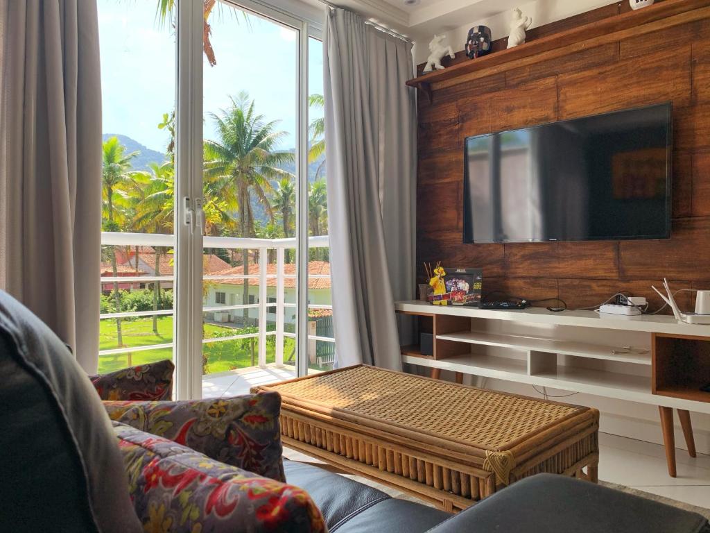  Casa alto padrão Pé na areia