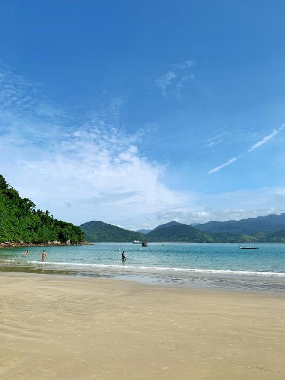  Casa alto padrão Pé na areia