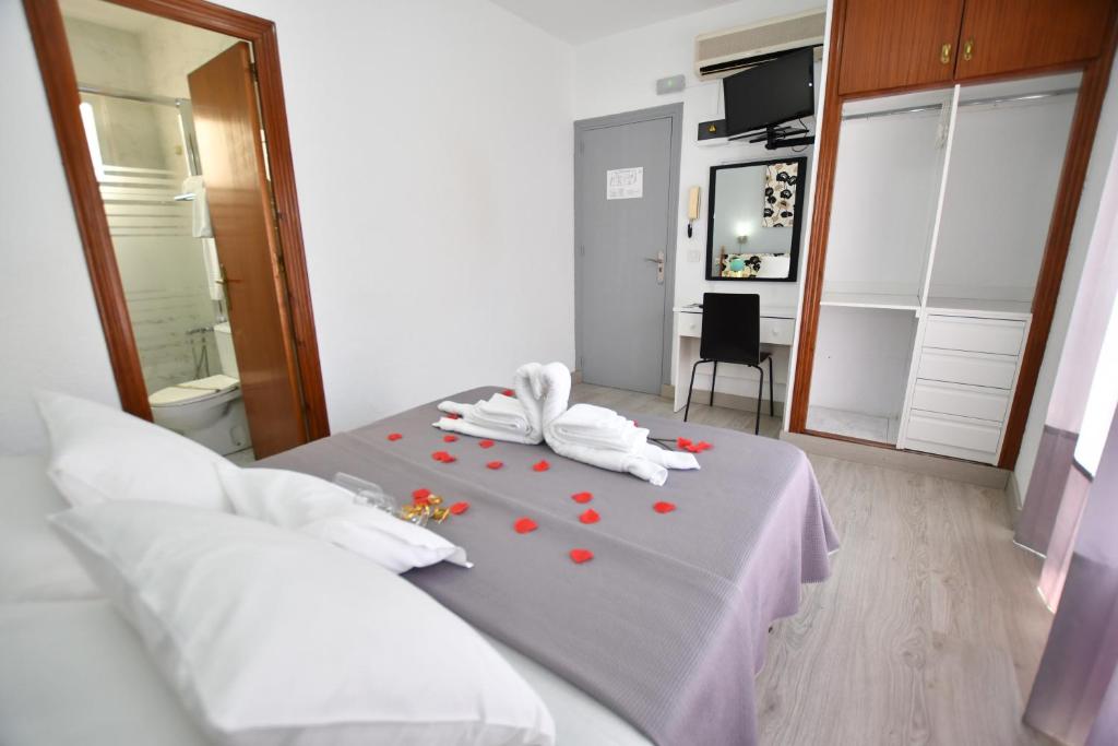 HB Torrevieja - Family Room