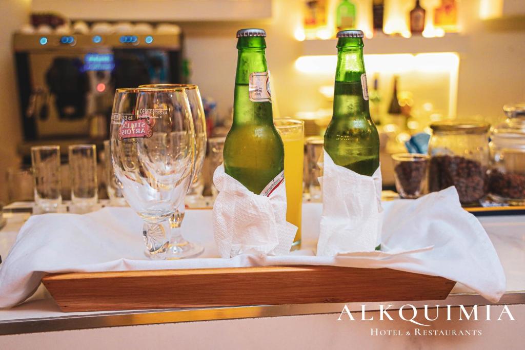 Nápoje v ubytování HOTEL ALKQUIMIA