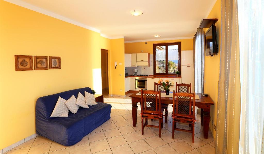 A seating area at Casa Vista Castelli
