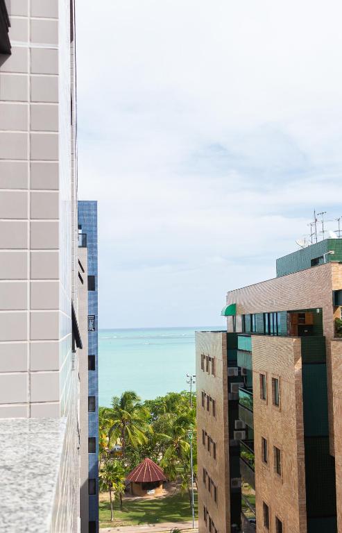  APARTAMENTO DE ALTO PADRÃO NA ORLA DE PAJUÇARA