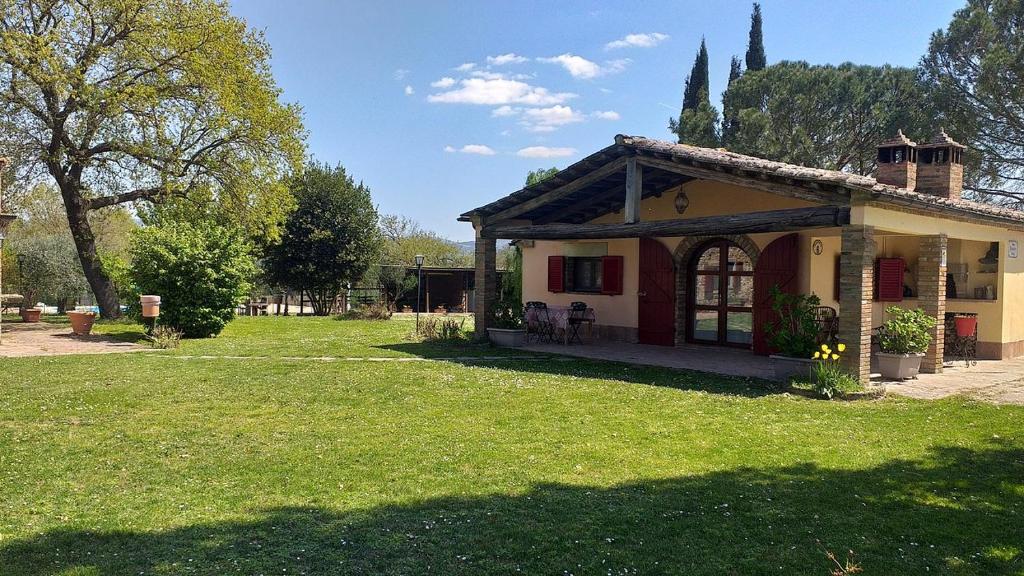 Vonkajšia záhrada v ubytovaní Podere La Vecchia Fornace